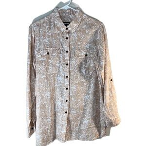 NWOT Lands’ End Floral Patterned 💯  Linen Button Up Shirt Tab Sleeve Cream  M